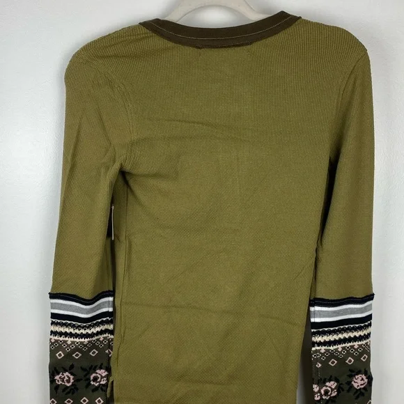NWT Free People MIKAH LAYERING CUFF ARMY Thermal Long Sleeve Green - Picture 11 of 12